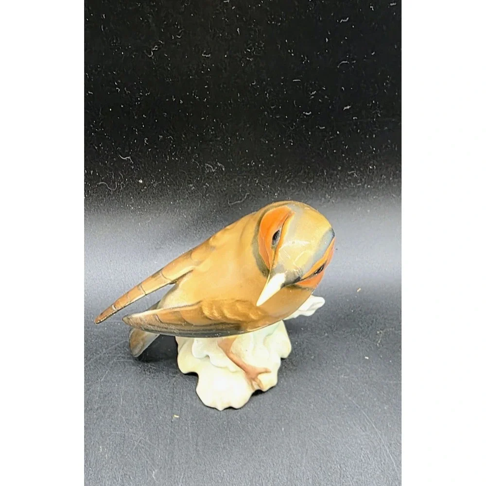 Vintage Hutschenreuther Fine Porcelain Bird Robin Figurine 4.25
